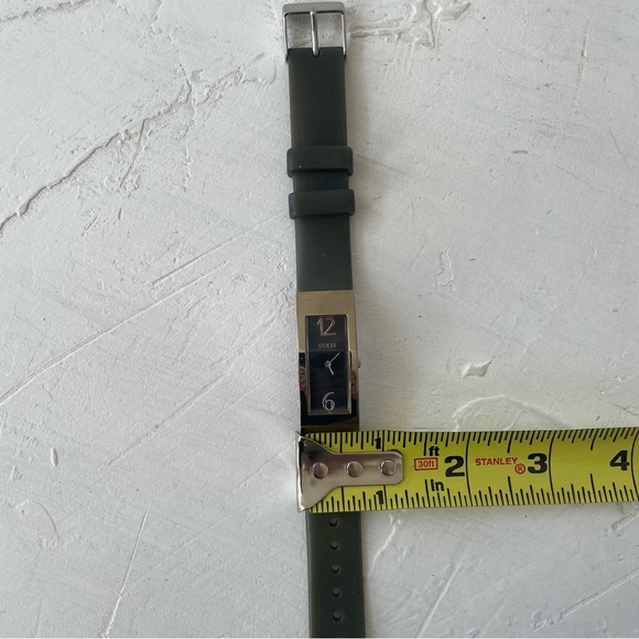 Vintage Y2K Guess Watch Rubber Stainless Steel Retro Watch - Picture 4 of 10